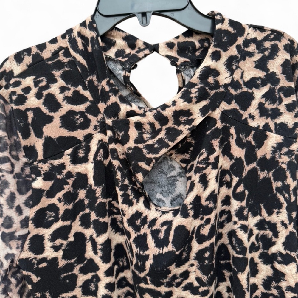 Leopard Print, NWT, Mesh Sleeves, Cutout Top, Keyhole, Twisted Neck, - Picture 3 of 10